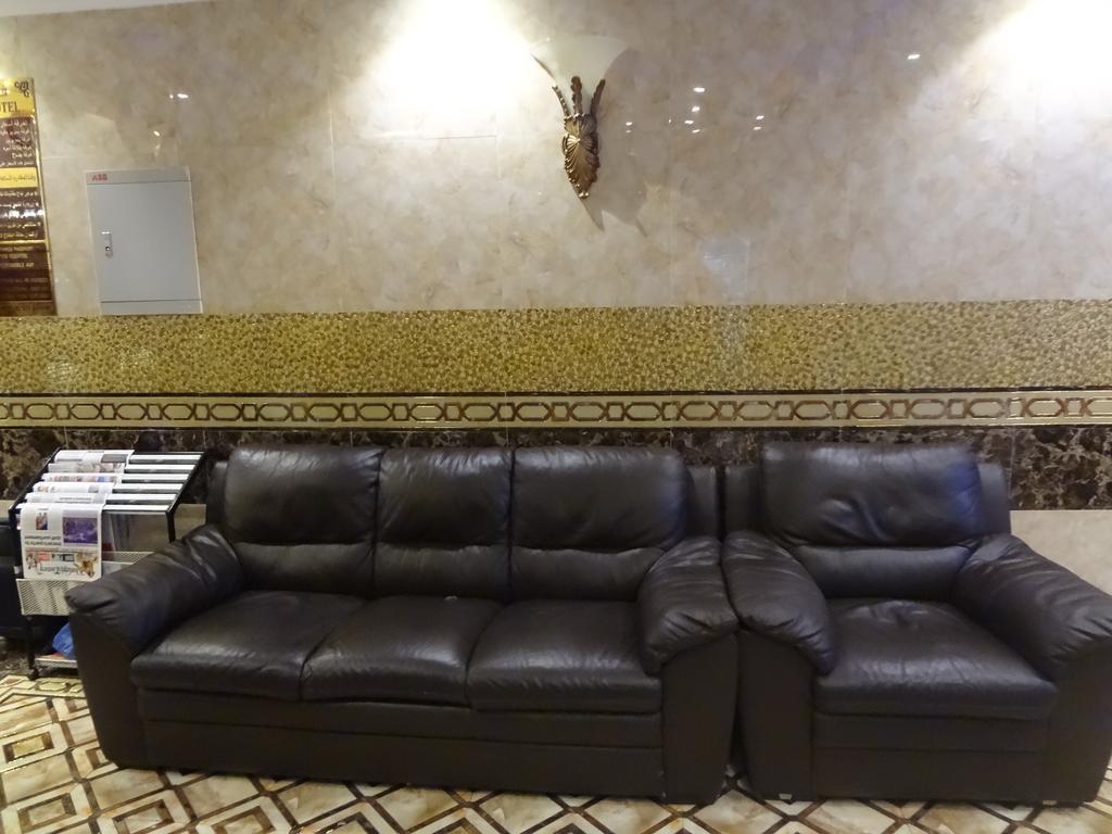 فندق الكواكب دبي الغرفة الصورة