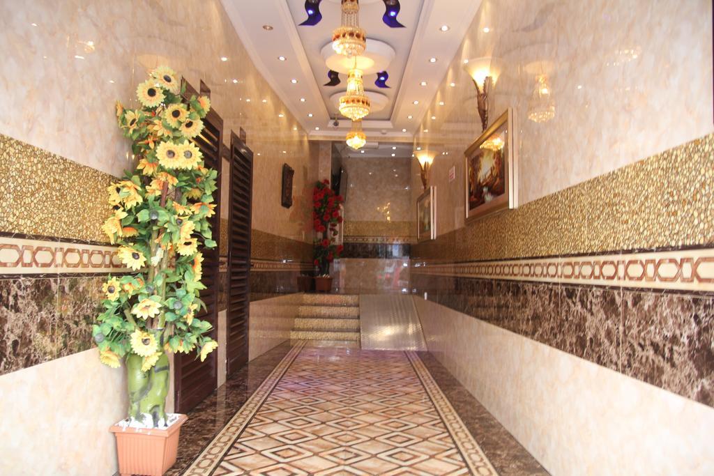 فندق الكواكب دبي المظهر الخارجي الصورة